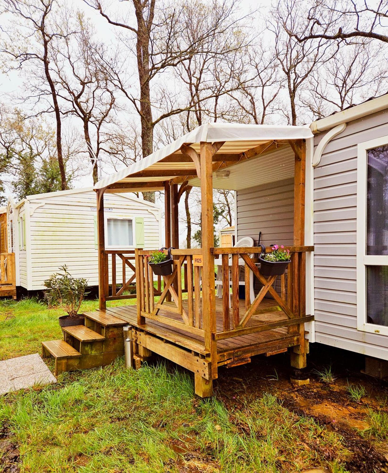 Bungalow Cosy Equipe La Boissiere-de-Montaigu Екстериор снимка